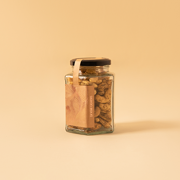 savoury, Indian cashews generously flavored with Za’atar, a Mediterranean spice mix