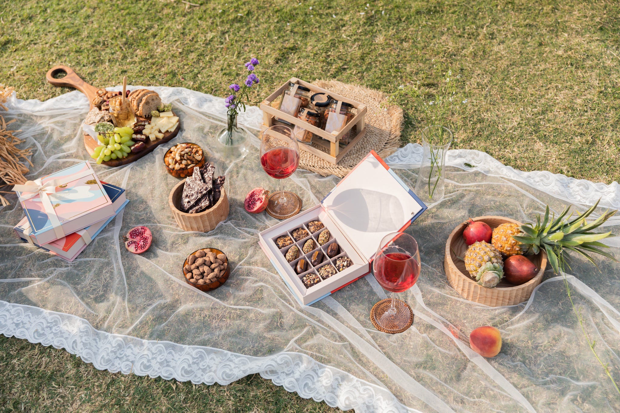 Spring and summer with our gourmet boxes