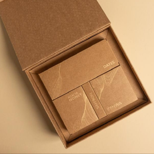 Essence of Kashmir | Gift box | Honey | Dates | Kehwa | Saffron