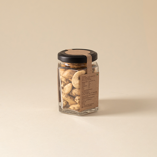 savoury, Indian cashews generously flavored with Za’atar, a Mediterranean spice mix