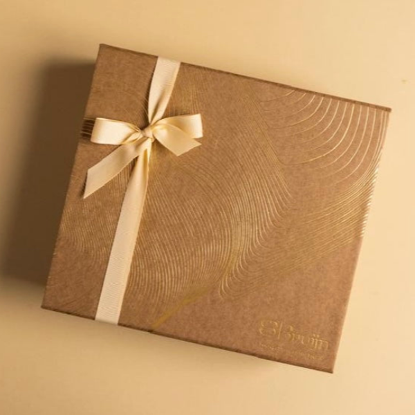 Essence of Kashmir Gift Box | Gifting | Kehwa, Honey, Dates, Saffron