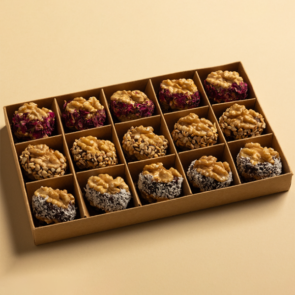 Box of 15 stuffed walnuts with apricot, date, and prune – 260g, vegan, no added sugar.