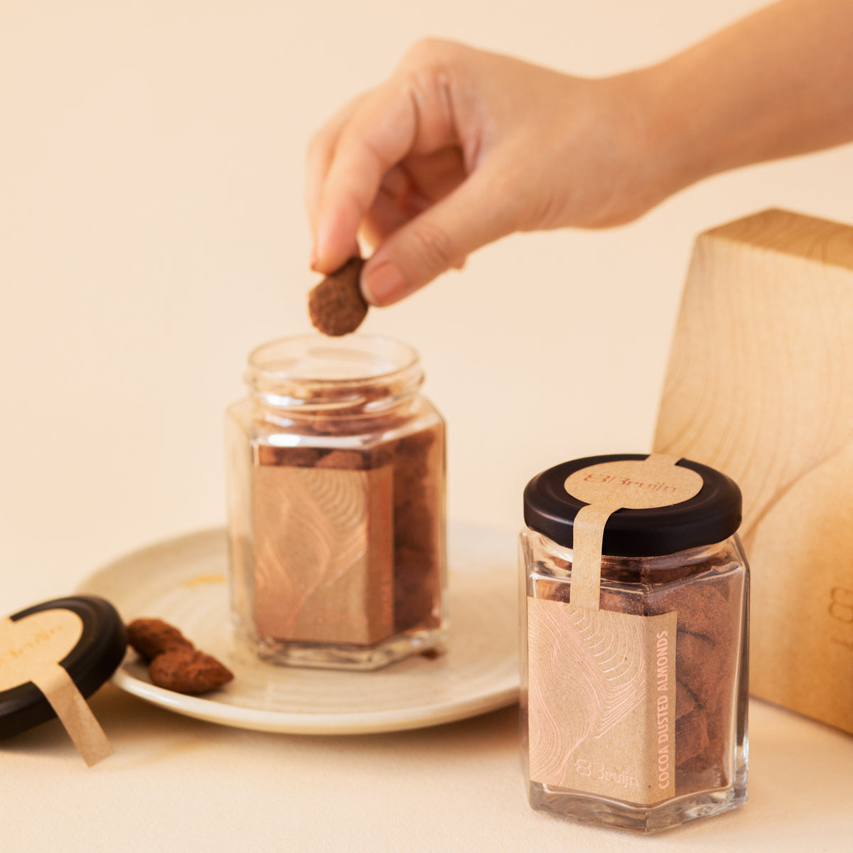 Caramelised almonds dipped in chocolate and dusted in cocoa, great as a dessert snack 