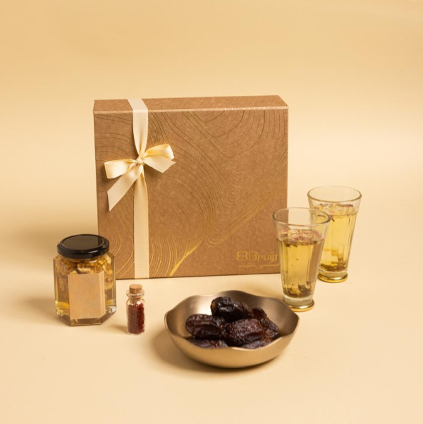 Essence of Kashmir | Regional Delicacies | Raw Acacia Honey | Kashmiri Kehwa | Medjool Dates | Kashmiri Saffron