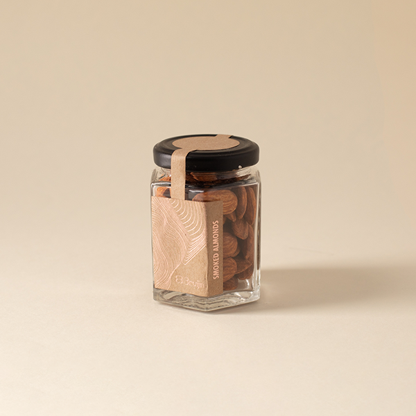 savoury, crunchy, Californian almonds flavored with beautiful undertones of hickory wood